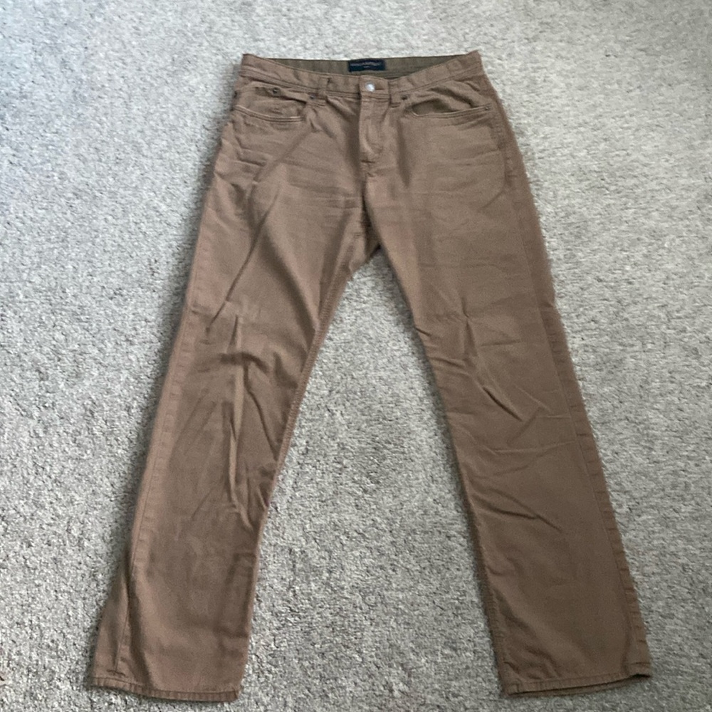 Banana Republic Khakis 32x32